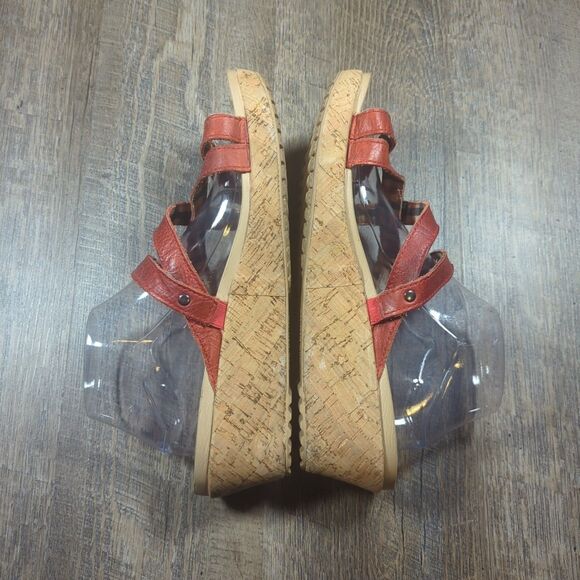 Crocs A-Leigh Red Leather Cork Wedge Women's Size 11 Sandals Comfort Shoes - Picture 10 of 14